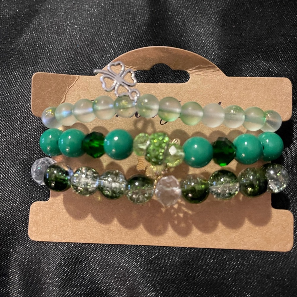 St Patrick’s Bracelet Set - Picture 3 of 7